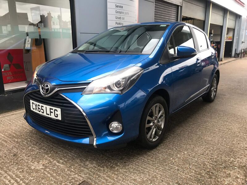 TOYOTA YARIS
