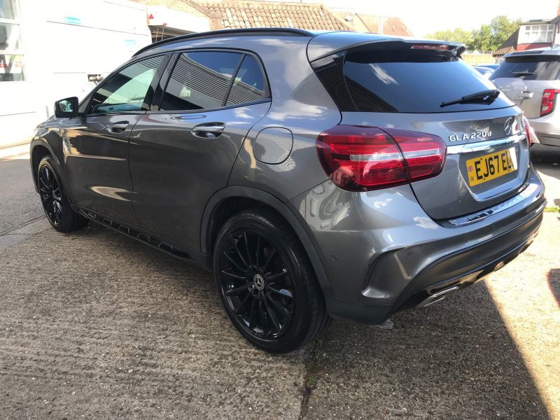 MERCEDES-BENZ GLA CLASS