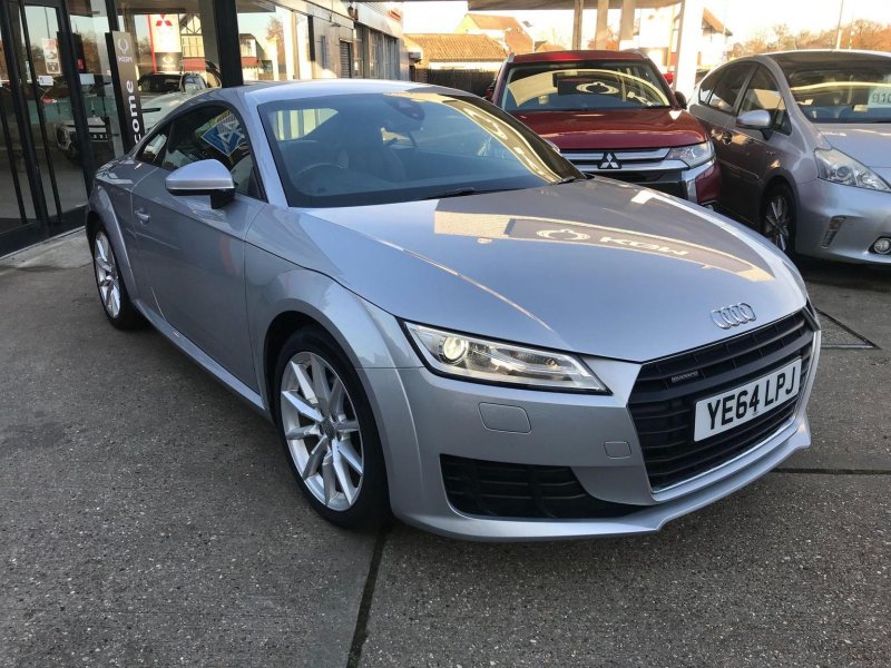 AUDI TT