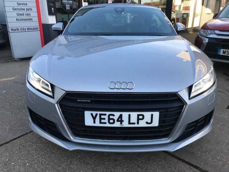 AUDI TT
