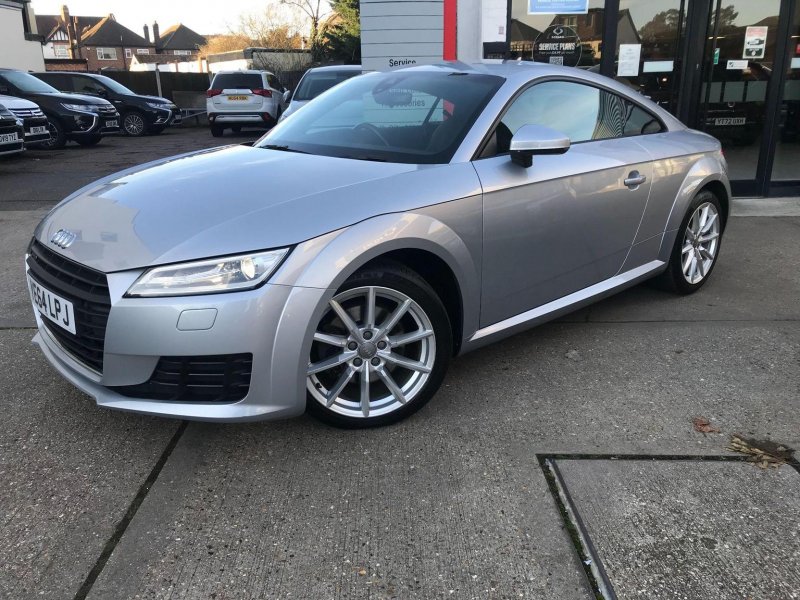 AUDI TT