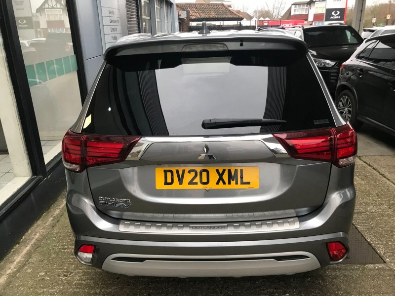 MITSUBISHI OUTLANDER