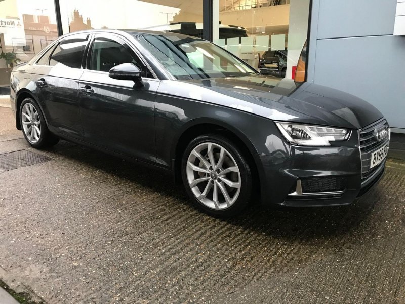 AUDI A4