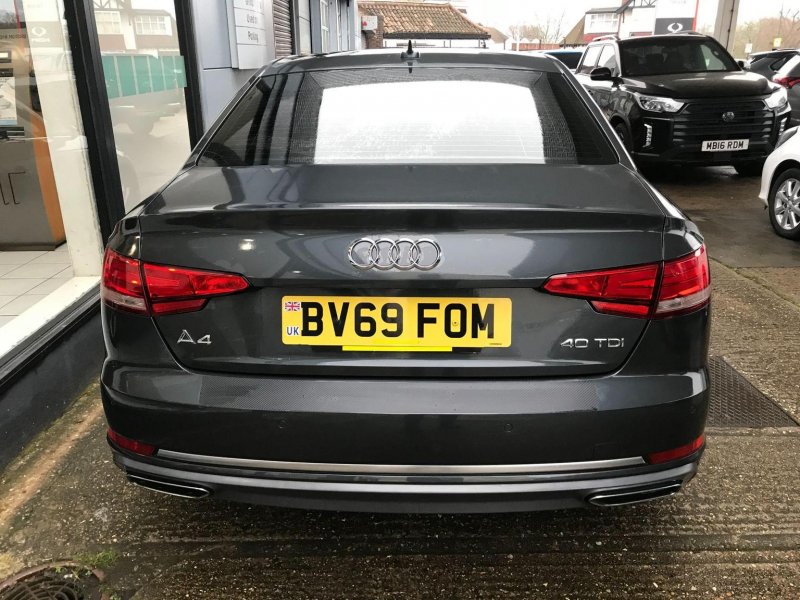AUDI A4