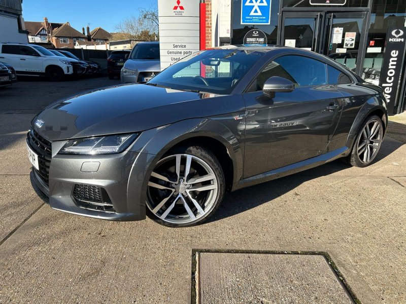 AUDI TT