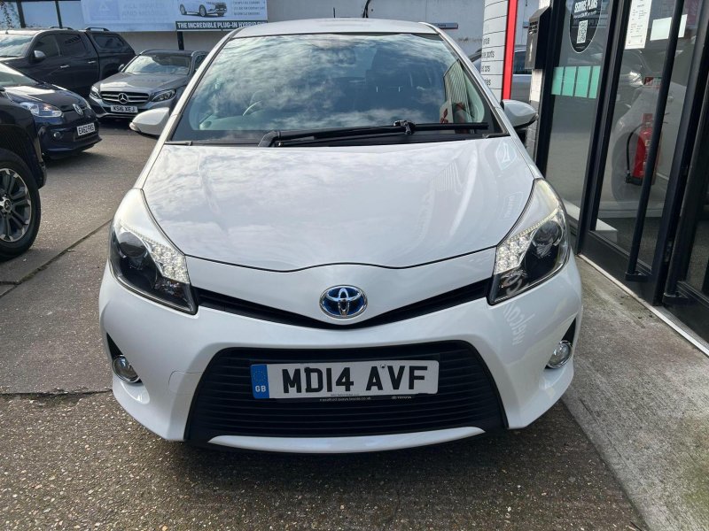TOYOTA YARIS