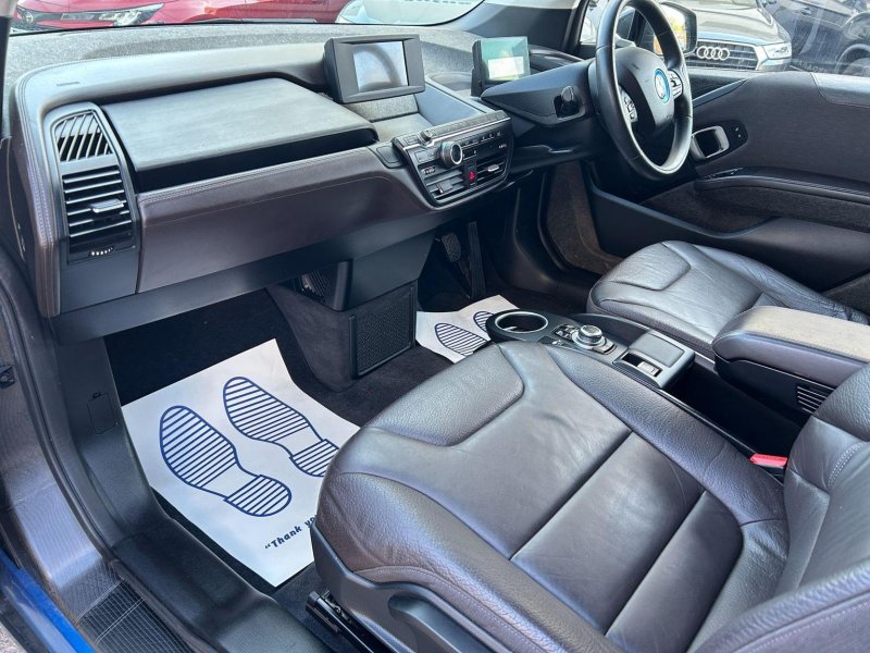 BMW I3