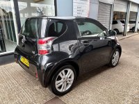 TOYOTA IQ